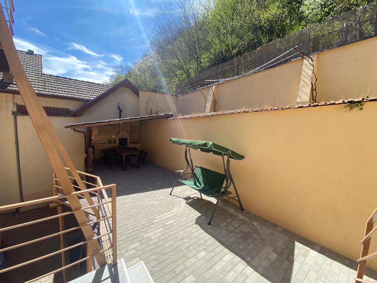 Casa Basu Villa Băile Herculane Buitenkant foto